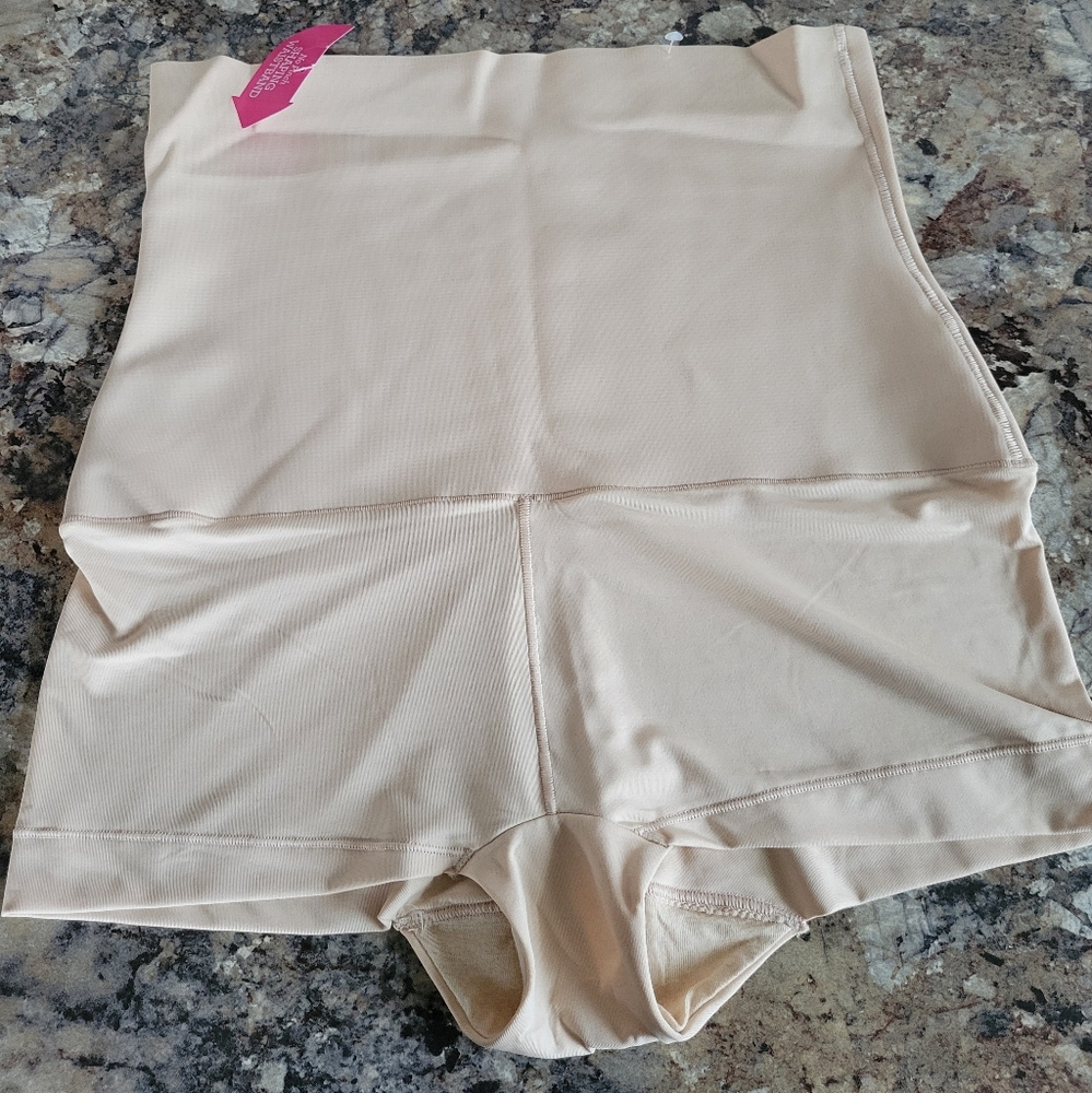 Maidenform Shape wear Beige Size XL (NWT)